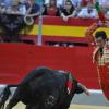 GR01.GRANADA, 23/06/11.-
Plaza de toros de granada. Celebración de la corrida de toros de las fiestas del Corpus Christi con los diestros Morante de la Pueble, el Fandi y Jose Maria Manzanares.
En la imagen fandi pone las banderillas en su primer toro.